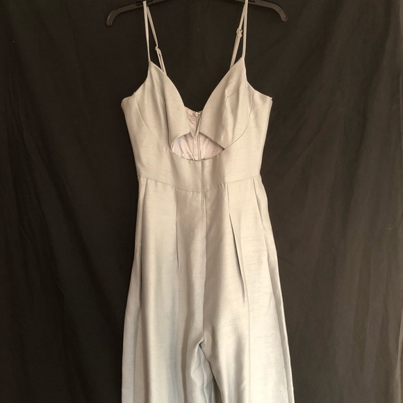 Sleek and sexy baby blue jumpsuit - Picture 1 of 7
